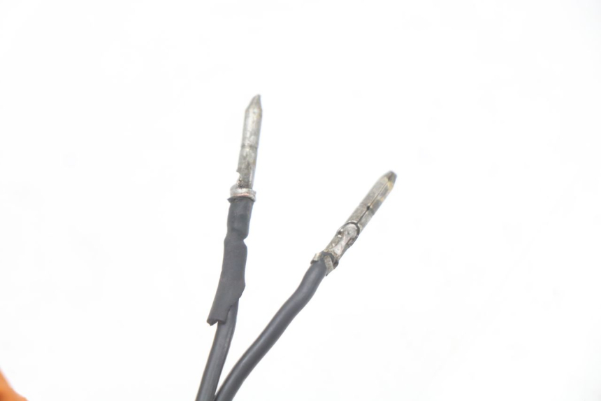 photo de FRECCE DESTRA POSTERIORE KAWASAKI KDX 125 (1990 - 1991) - Primo piano tecnico