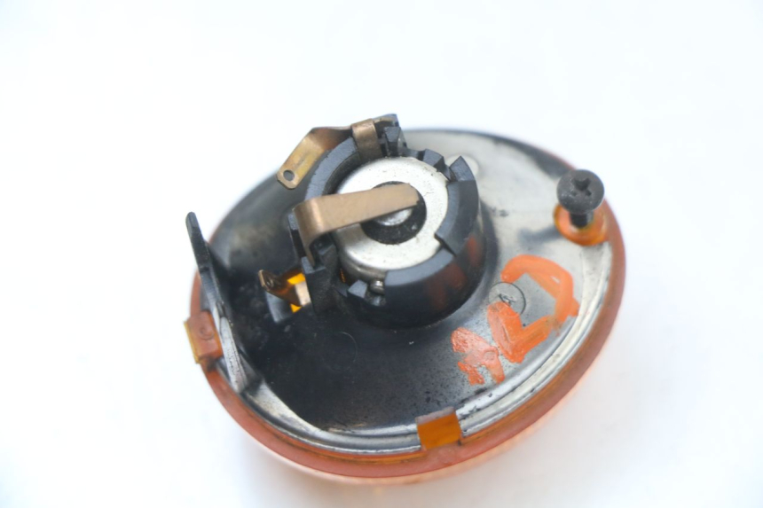 photo de FRECCE DESTRA POSTERIORE RENAULT KOURANOS 125 (2001 - 2004) - Primo piano tecnico