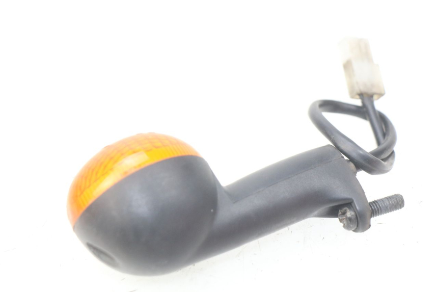 photo de FANALE POSTERIORE DESTRO PEUGEOT LUDIX 2 PRO 4T 50 (2008 - 2013) - Primo piano tecnico