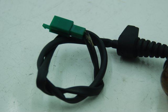 photo de FANALE POSTERIORE DESTRO MBK NITRO NAKED 50 (2005 - 2012) - Primo piano tecnico