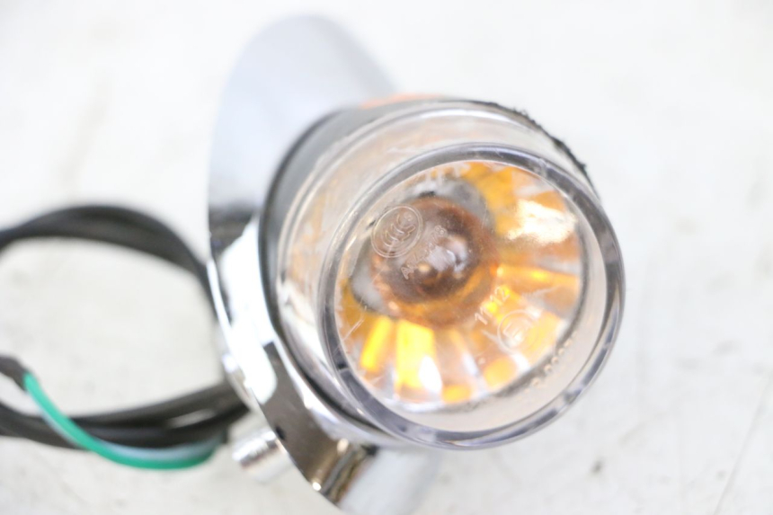 photo de FRECCIA POSTERIORE DESTRA JM MOTORS OLDIES GT 4T 50 (2018 - 2025) - Primo piano tecnico