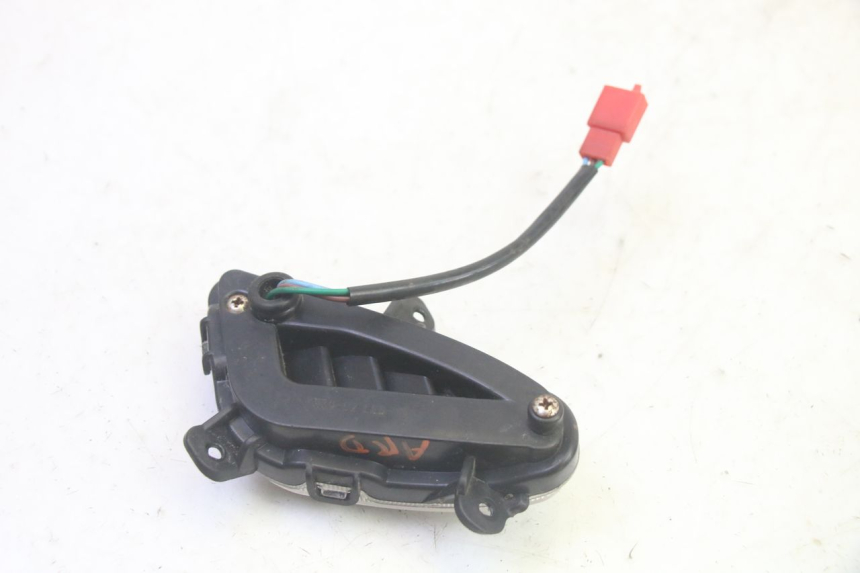 photo de FRECCIA POSTERIORE DESTRA JM MOTORS OLDIES GT 4T 50 (2018 - 2025) - Altra angolazione