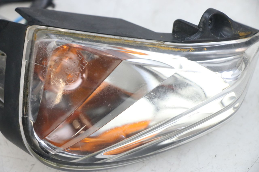 photo de FANALE POSTERIORE DESTRO HONDA PCX (JF28) 125 (2009 - 2011) - Altra angolazione