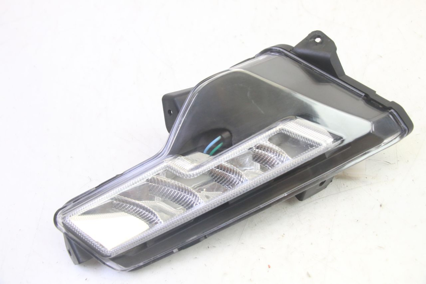 photo de FRECCE DESTRA POSTERIORE EFUN PUSA 1 - Vista principale