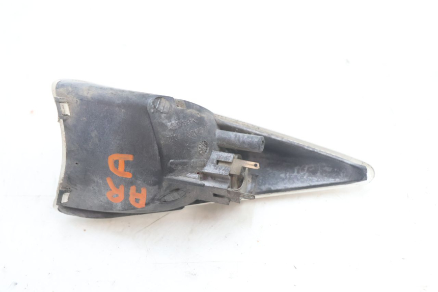 photo de FRECCE DESTRA POSTERIORE PEUGEOT SPEEDFIGHT 2 AC 50 (2000 - 2009) - Altra angolazione