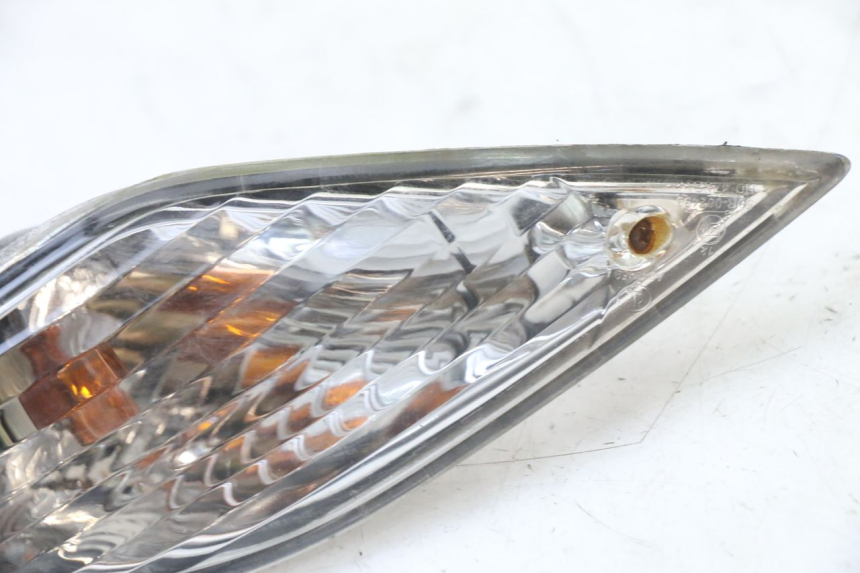 photo de FANALE POSTERIORE DESTRO SYM FIDDLE 3 III 125 (2014 - 2020) - Zoom sullo stato d'uso