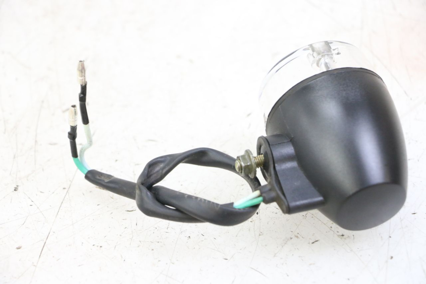 photo de FRECCE DESTRA POSTERIORE SYM ORBIT 2 4T 50 (2008 - 2017) - Primo piano tecnico