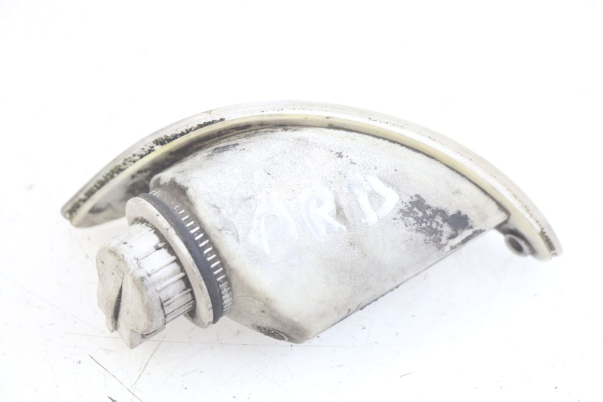 photo de FANALE POSTERIORE DESTRO PIAGGIO VESPA LXV 125 (2006 - 2009) - Primo piano tecnico