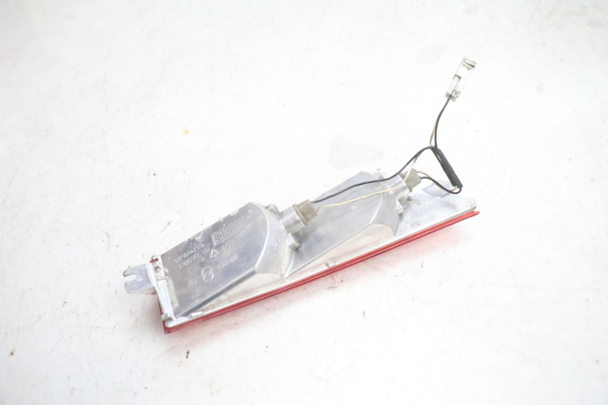 photo de FRECCE DESTRA POSTERIORE PIAGGIO X8 STREET 125 (2006 - 2007) - Stato della superficie e materiale