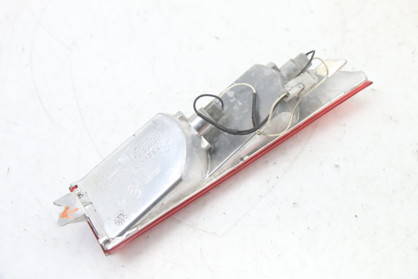 photo de CLIGNOTANTE POSTERIORE DESTRA PIAGGIO XEVO - X EVO 125 (2007 - 2017) - Primo piano tecnico