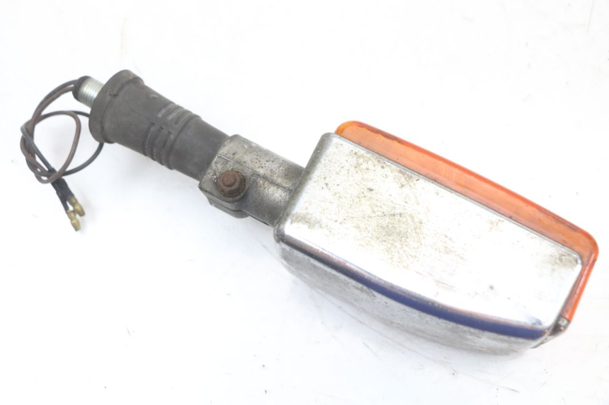 photo de FRECCE DESTRA POSTERIORE YAMAHA XJ F 900 (1983 - 1994) - Primo piano tecnico