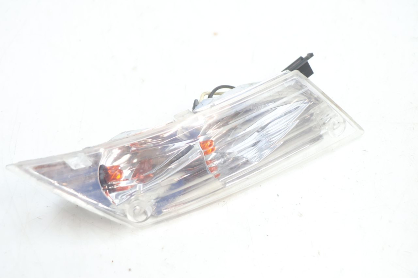 photo de FANALE POSTERIORE DESTRO PIAGGIO ZIP 2T 50 (2009 - 2019) - Altra angolazione