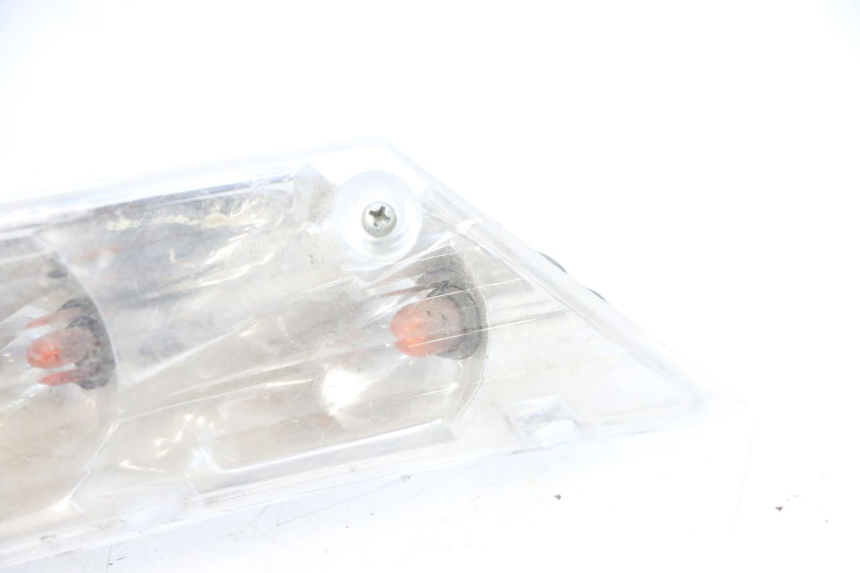 photo de FANALE POSTERIORE DESTRO PIAGGIO ZIP 4T 50 (2018 - 2020) - Zoom sullo stato d'uso