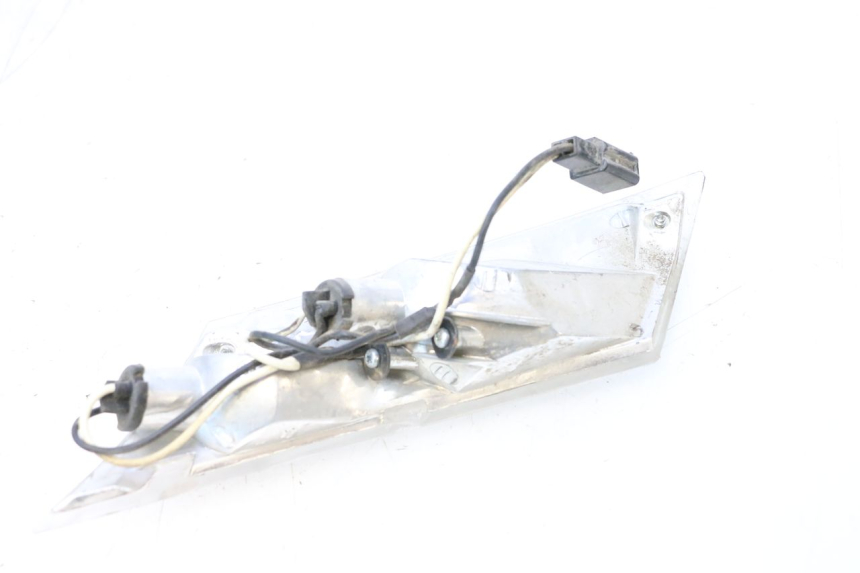 photo de FANALE POSTERIORE DESTRO PIAGGIO ZIP 4T 50 (2018 - 2020) - Primo piano tecnico