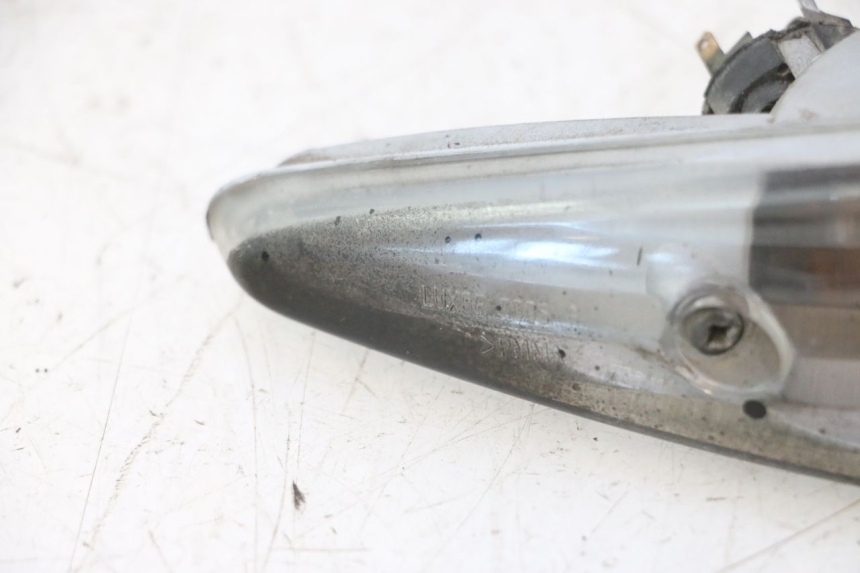 photo de FANALE POSTERIORE PEUGEOT ELYSTAR 50 (2002 - 2014) - Caratteristiche distintive