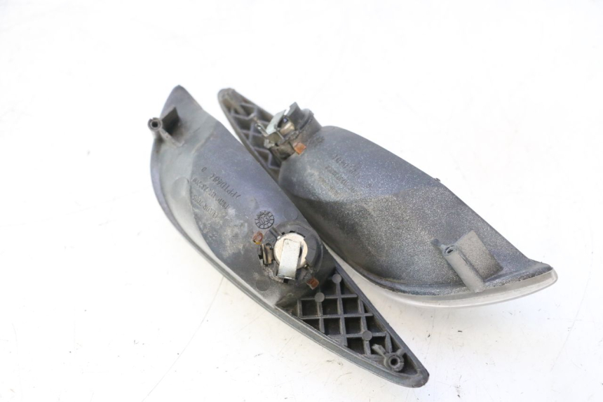 photo de FANALE POSTERIORE PEUGEOT ELYSTAR 50 (2002 - 2014) - Altra angolazione