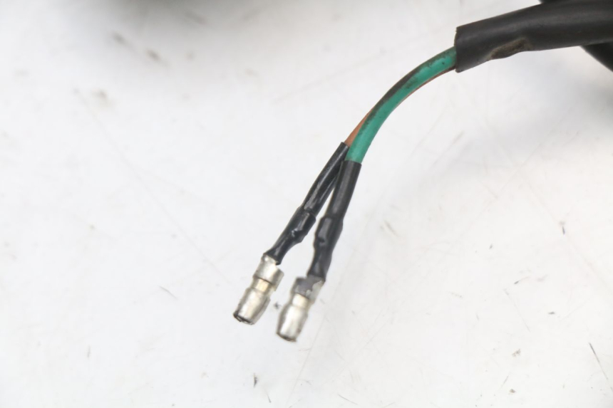 photo de CLIGNOTANTE POSTERIORE SINISTRA KYMCO AGILITY 4T 50 (2018 - 2022) - Primo piano tecnico