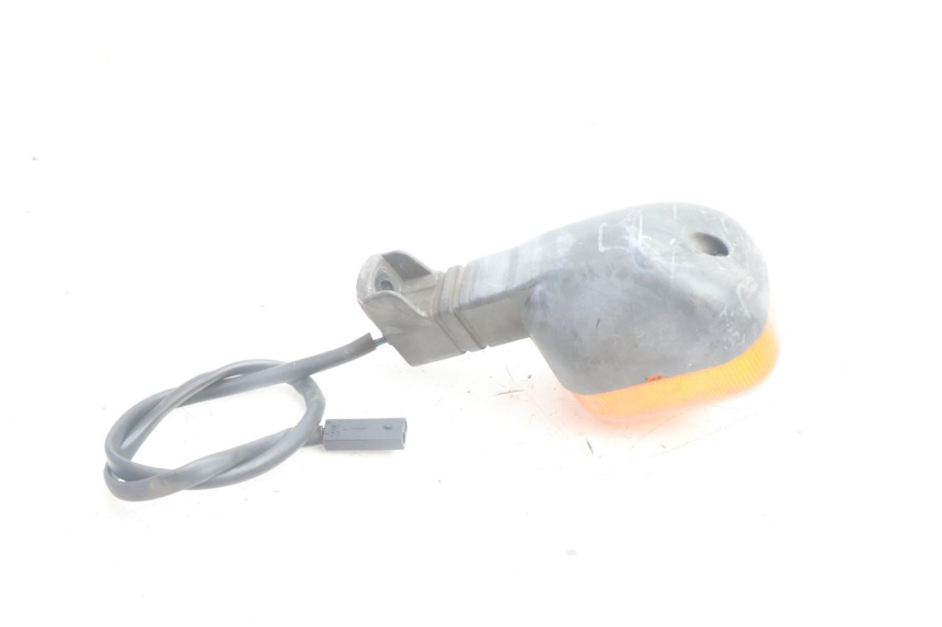 photo de FANALE POSTERIORE SINISTRO BMW C1 125 (2000 - 2003) - Primo piano tecnico