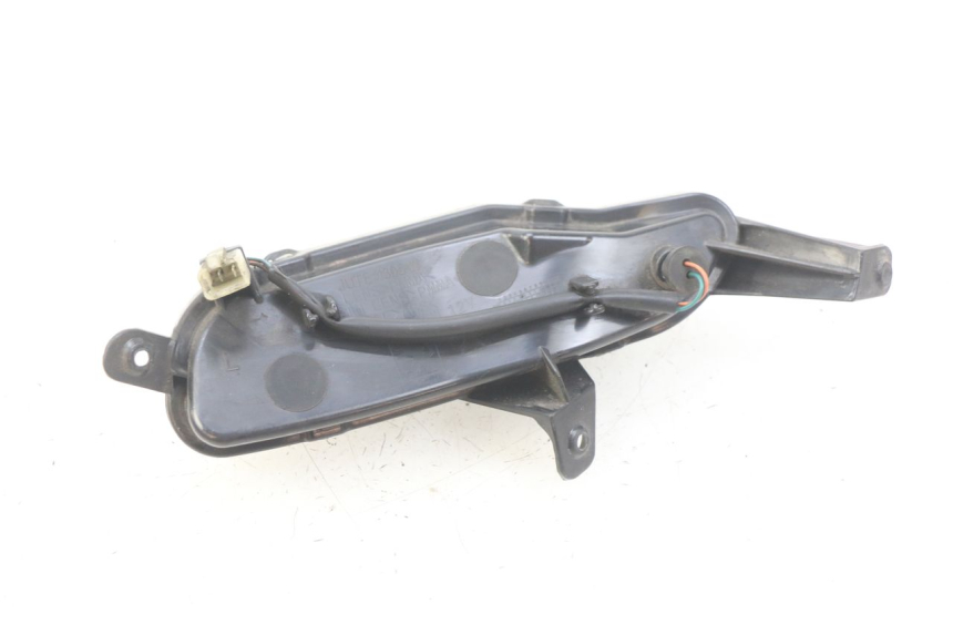 photo de FANALE POSTERIORE SINISTRO PEUGEOT DJANGO 2T 50 (2014 - 2019) - Altra angolazione