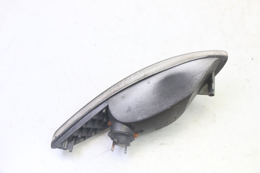 photo de CLIGNOTANTE POSTERIORE SINISTRA PEUGEOT ELYSTAR 50 (2002 - 2014) - Primo piano tecnico