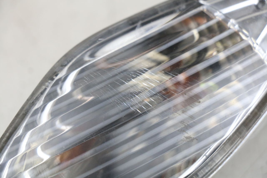 photo de FANALE POSTERIORE SINISTRO SYM FIDDLE 3 III 125 (2014 - 2020) - Zoom sullo stato d'uso