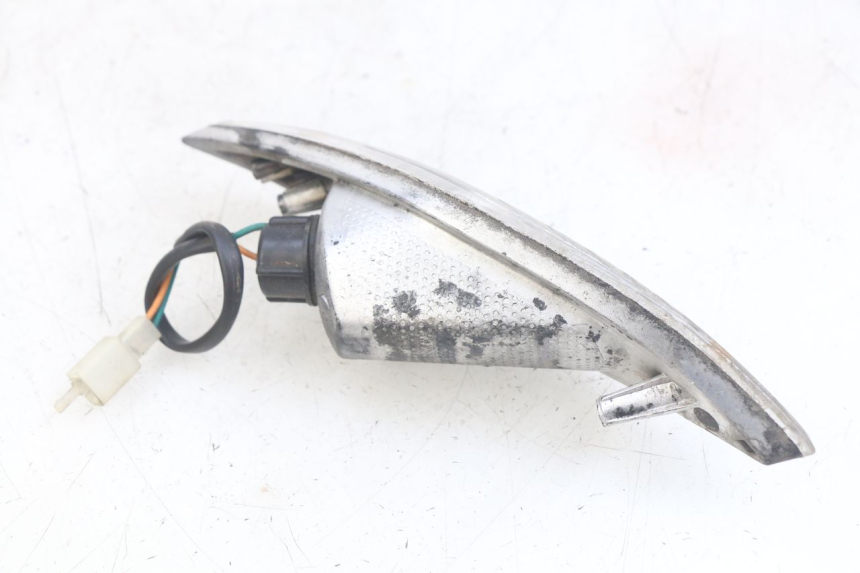 photo de FANALE POSTERIORE SINISTRO SYM FIDDLE 3 III 125 (2014 - 2020) - Dettagli dei punti di fissaggio