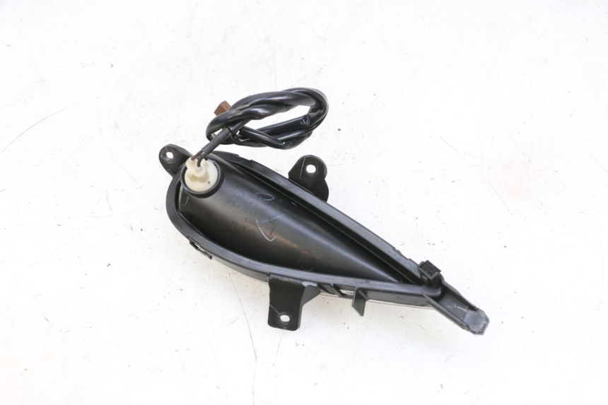 photo de FRECCE SINISTRO POSTERIORE MBK FLIPPER 115 (2013 - 2017) - Primo piano tecnico