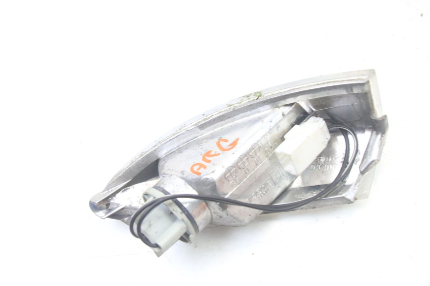 photo de CLIGNOTANTE POSTERIORE SINISTRA PIAGGIO FLY 2T 50 (2004 - 2017) - Altra angolazione