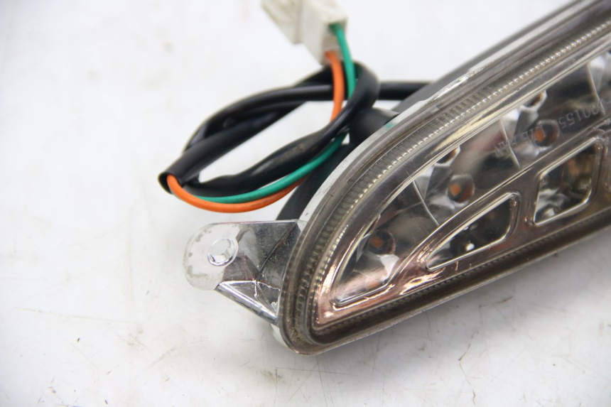 photo de CLIGNOTANTE POSTERIORE SINISTRA JM MOTORS GT LINE 4T 50 (2021 - 2023) - Zoom sullo stato d'uso