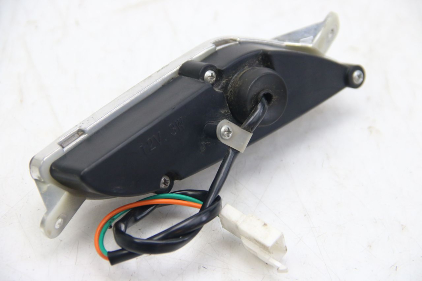 photo de CLIGNOTANTE POSTERIORE SINISTRA JM MOTORS GT LINE 4T 50 (2021 - 2023) - Altra angolazione
