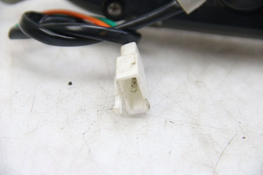 photo de CLIGNOTANTE POSTERIORE SINISTRA JM MOTORS GT LINE 4T 50 (2021 - 2023) - Primo piano tecnico