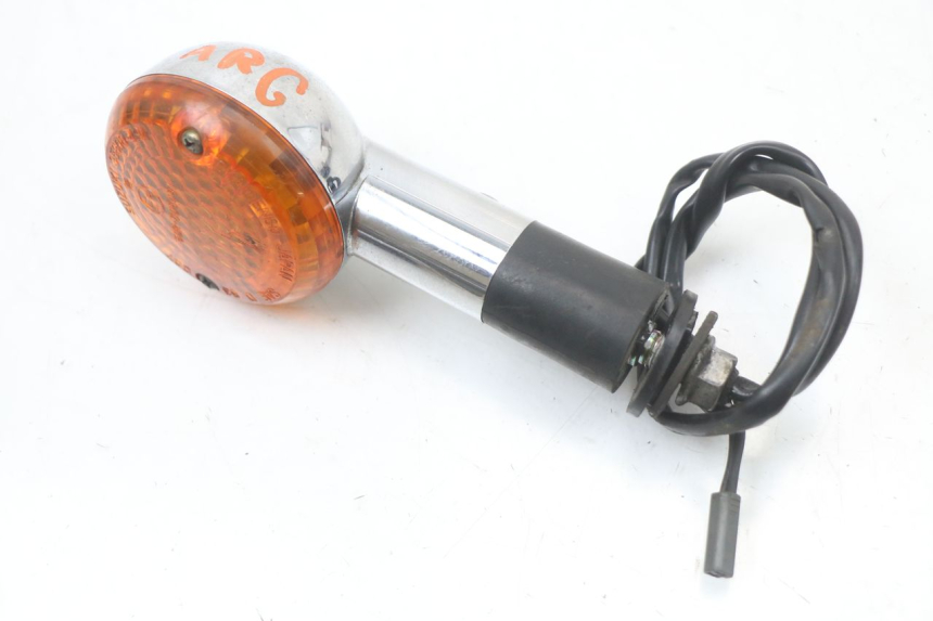 photo de FRECCE SINISTRO POSTERIORE SUZUKI GZ MARAUDER 125 (1998 - 2004) - Zoom sullo stato d'uso