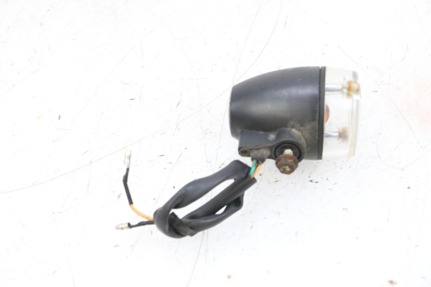 photo de FRECCE SINISTRO POSTERIORE SYM ORBIT 2 50 (2008 - 2014) - Primo piano tecnico