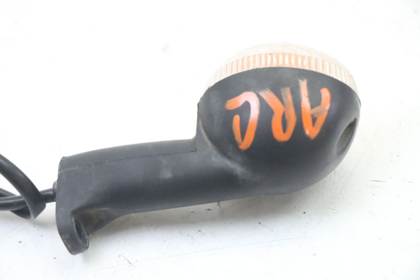 photo de CLIGNOTANTE POSTERIORE SINISTRA PEUGEOT TKR TREKKER FURIOUS 50 (2005 - 2014) - Primo piano tecnico