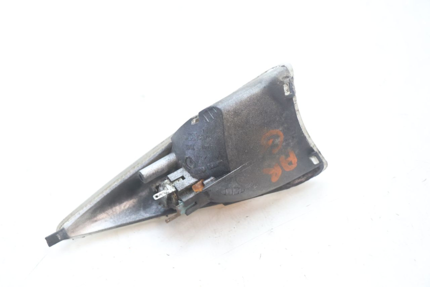 photo de FRECCE SINISTRO POSTERIORE PEUGEOT SPEEDFIGHT 2 AC 50 (2000 - 2009) - Zoom sullo stato d'uso