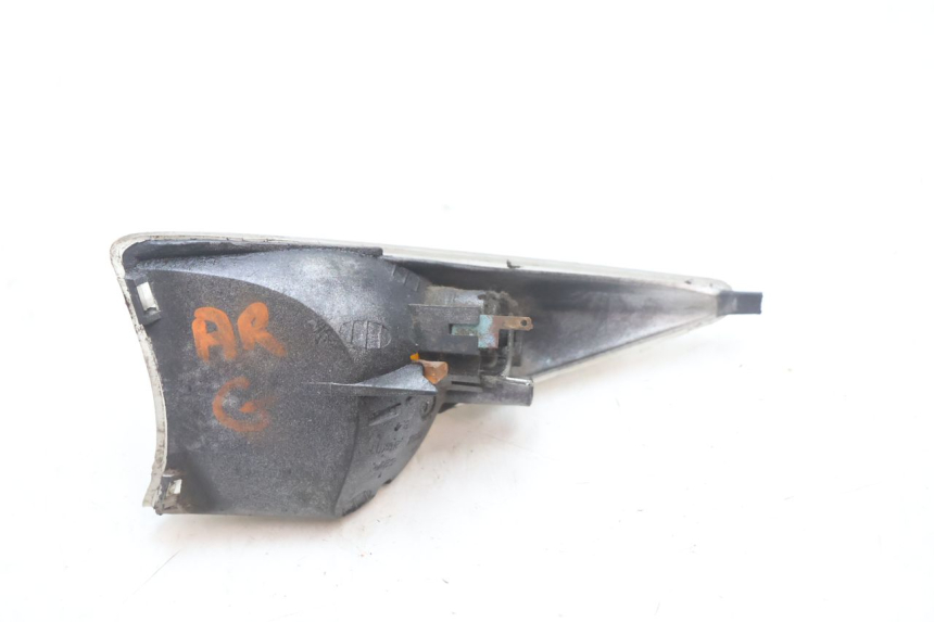 photo de FRECCE SINISTRO POSTERIORE PEUGEOT SPEEDFIGHT 2 AC 50 (2000 - 2009) - Altra angolazione