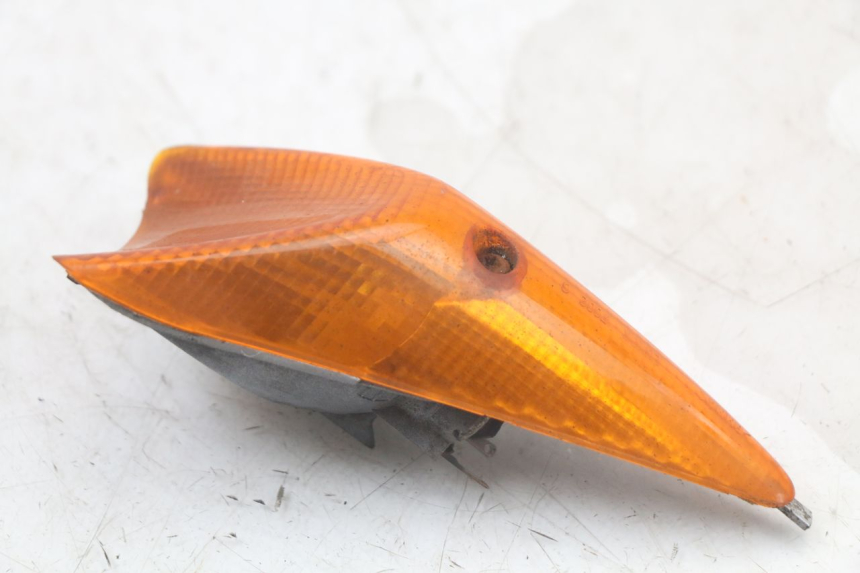 photo de FANALE POSTERIORE SINISTRO PEUGEOT SPEEDFIGHT 100 (1997 - 2007) - Primo piano tecnico