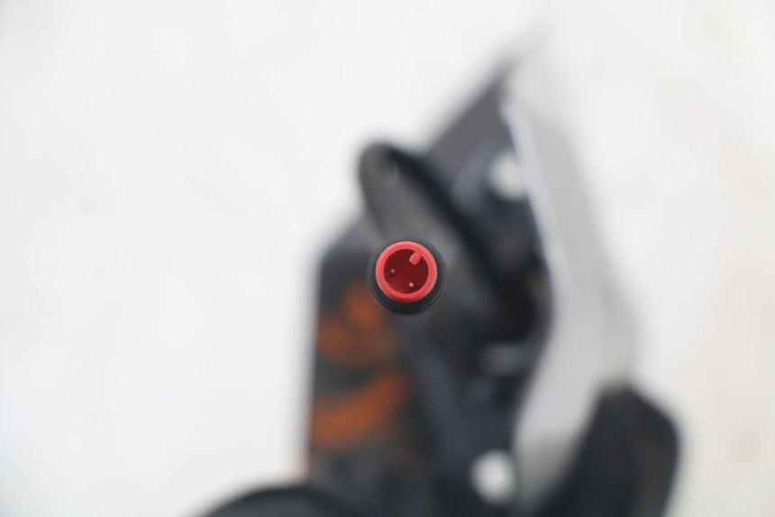 photo de FRECCE SINISTRO POSTERIORE DUALTRON TOGO PLUS 1 - Dettagli dei punti di fissaggio