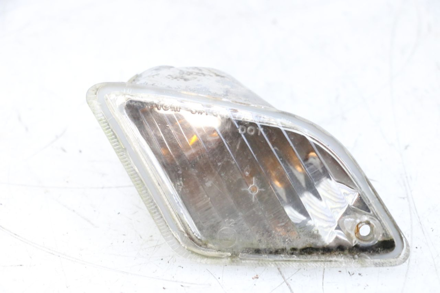 photo de CLIGNOTANTE POSTERIORE SINISTRA PIAGGIO VESPA GTS SUPER IE 125 (2009 - 2016) - Altra angolazione