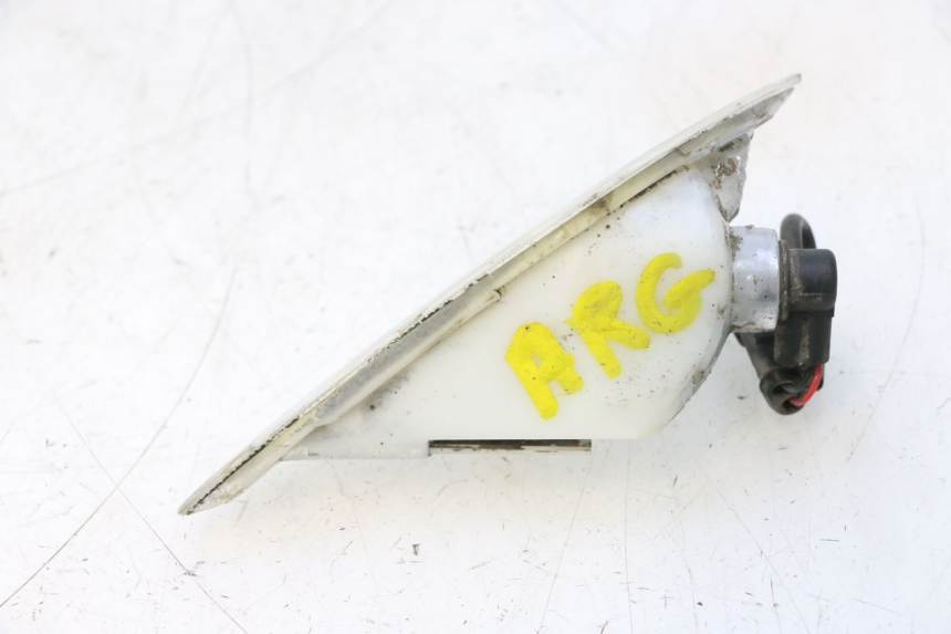 photo de FANALE POSTERIORE SINISTRO PIAGGIO VESPA PRIMAVERA 2T 50 (2013 - 2018) - Altra angolazione