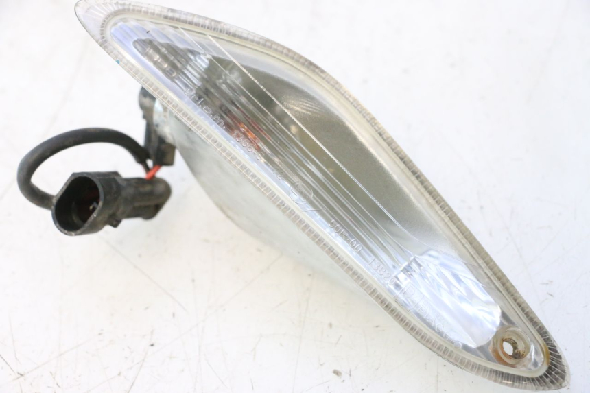 photo de FANALE POSTERIORE SINISTRO PIAGGIO VESPA PRIMAVERA 2T 50 (2013 - 2018) - Marcature e riferimenti originali