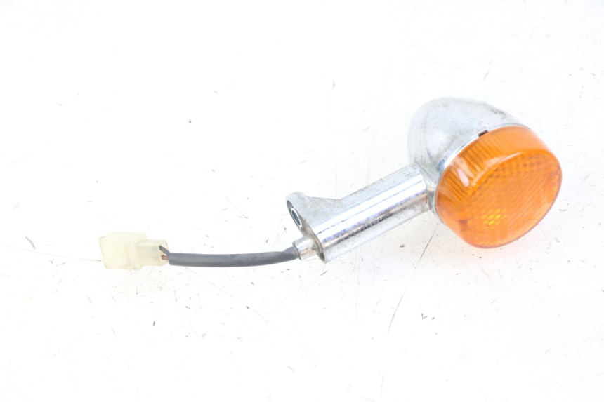 photo de FRECCE SINISTRO POSTERIORE YAMAHA WHY 50 (1998 - 2000) - Primo piano tecnico