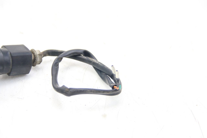 photo de CLIGNOTANTE POSTERIORE SINISTRA SYM WOLF SB 125 (2011 - 2018) - Primo piano tecnico