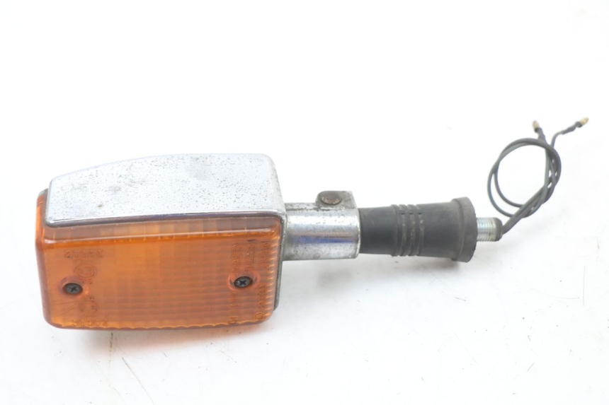 photo de FRECCE SINISTRO POSTERIORE YAMAHA XJ F 900 (1983 - 1994) - Zoom sullo stato d'uso