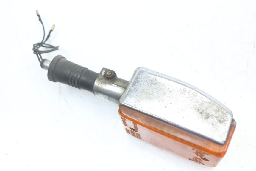 photo de FRECCE SINISTRO POSTERIORE YAMAHA XJ F 900 (1983 - 1994) - Primo piano tecnico