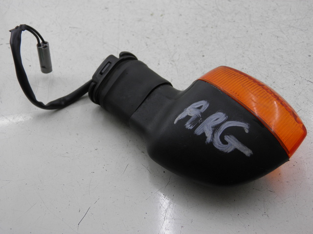 photo de FANALE POSTERIORE SINISTRO YAMAHA TDM 900 (2004 - 2006) - Dettaglio del componente