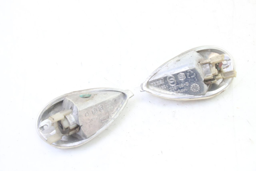 photo de FANALE POSTERIORE PIAGGIO LIBERTY 4T 50 (2009 - 2015) - Altra angolazione