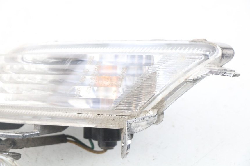 photo de FANALE POSTERIORE KYMCO LIKE 2T 50 (2009 - 2018) - Dettagli dei punti di fissaggio