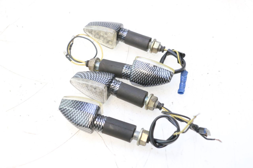 photo de FANALE POSTERIORE PEUGEOT LUDIX SNAKE 2T 50 (2004 - 2014) - Zoom sullo stato d'uso