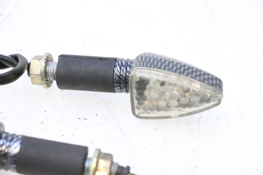 photo de FANALE POSTERIORE PEUGEOT LUDIX SNAKE 2T 50 (2004 - 2014) - Marcature e riferimenti originali